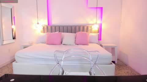 Carla online show from January 17, 2025, 2:07 pm