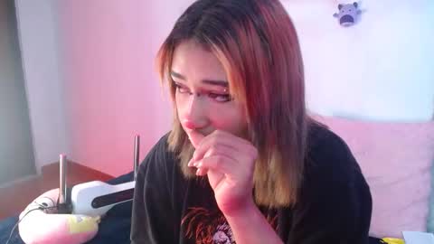 Snapshot of valerysmith18 chatting on November 16, 2025, 11:16 am zoe online show from November 16, 2025, 11:16 am