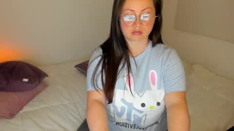 My name is Valery... Nice to meet you  thumb up me please its important online show from December 22, 2024, 3:33 am