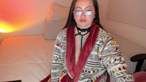 My name is Valery... Nice to meet you  thumb up me please its important online show from January 10, 2025, 3:07 am