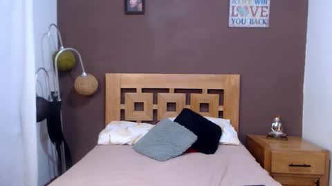 Snapshot of valesantodomingo chatting on November 12, 2025, 11:47 pm Sofia online show from November 12, 2025, 11:47 pm