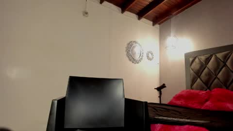 Valentino online show from June 4, 2026, 8:48 pm