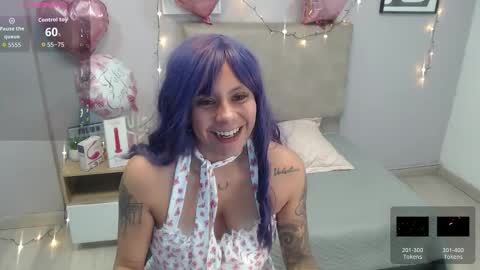 Snapshot of valevicious chatting on November 11, 2025, 7:25 pm valevicious online show from November 11, 2025, 7:25 pm