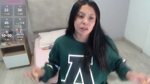 Snapshot of valevicious chatting on November 13, 2025, 6:40 pm valevicious online show from November 13, 2025, 6:40 pm