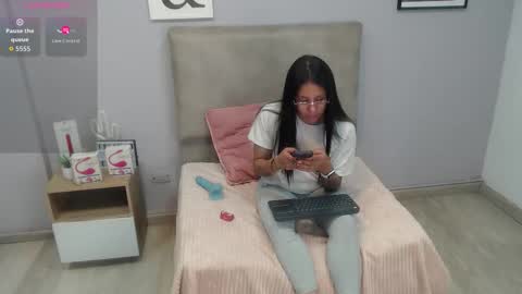 Snapshot of valevicious chatting on November 15, 2025, 1:51 pm valevicious online show from November 15, 2025, 1:51 pm