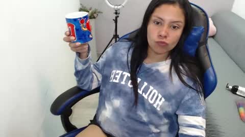 Snapshot of valevicious chatting on November 27, 2025, 3:36 pm valevicious online show from November 27, 2025, 3:36 pm