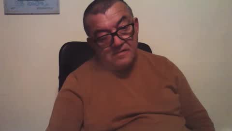 Snapshot of valio6969 chatting on March 18, 2026, 4:21 pm valio online show from March 18, 2026, 4:21 pm