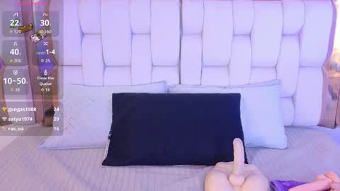 Valkiria moore  online show from February 16, 2026, 8:16 pm