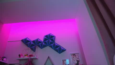 Valkiria online show from September 22, 2025, 4:25 am