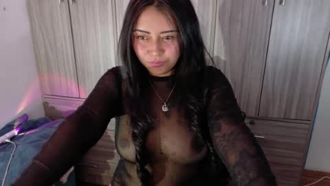 valkiria_rose1 online show from August 9, 2026, 3:23 am