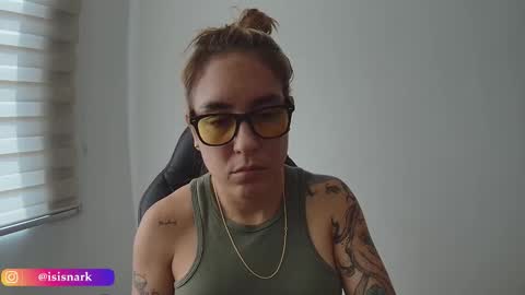 Snapshot of valkyriarose chatting on January 7, 2026, 7:05 pm Isis online show from January 7, 2026, 7:05 pm