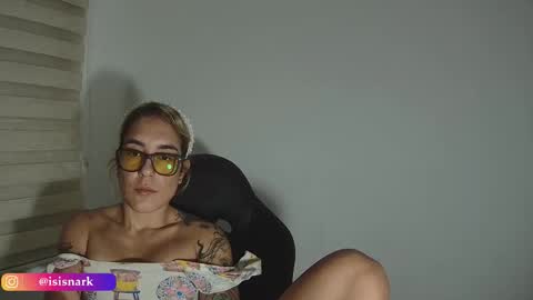 Snapshot of valkyriarose chatting on March 19, 2026, 11:42 pm Isis online show from March 19, 2026, 11:42 pm