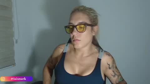 Snapshot of valkyriarose chatting on March 31, 2026, 1:51 am Isis online show from March 31, 2026, 1:51 am