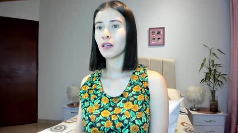 Snapshot of vallejo_macarena chatting on January 14, 2025, 1:58 am Macarena online show from January 14, 2025, 1:58 am