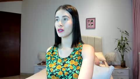 Snapshot of vallejo_macarena chatting on March 3, 2025, 1:21 am Macarena online show from March 3, 2025, 1:21 am
