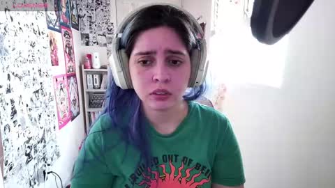 Im Violet online show from September 22, 2025, 3:47 pm