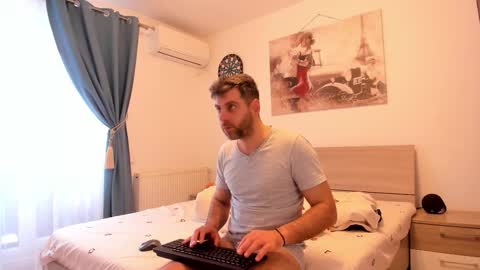 valyvalisimo online show from March 3, 2026, 5:57 am