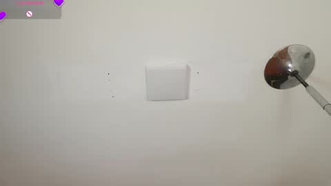 vampy_dolll online show from March 8, 2025, 4:50 pm