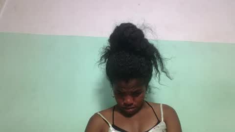 vanafiry online show from February 1, 2025, 3:28 pm