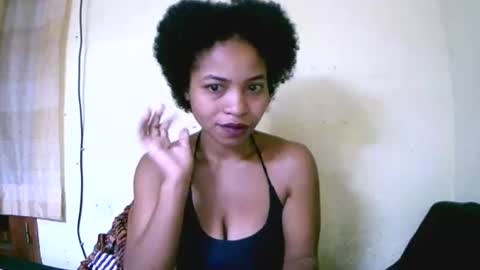 Snapshot of vanah344375 chatting on October 2, 2025, 8:43 am vanah344375 online show from October 2, 2025, 8:43 am