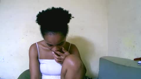 Snapshot of vanah344375 chatting on October 8, 2025, 7:33 pm vanah344375 online show from October 8, 2025, 7:33 pm