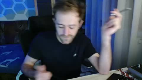 Snapshot of vanceaminator chatting on October 12, 2025, 9:47 pm Emy online show from October 12, 2025, 9:47 pm