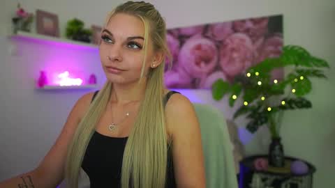 Vanda Lust online show from October 16, 2025, 10:05 am