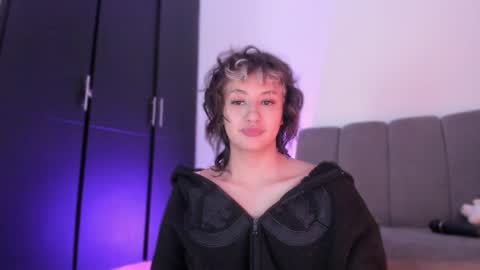 Snapshot of vandalovee chatting on May 28, 2026, 2:36 pm Babi Alu online show from May 28, 2026, 2:36 pm