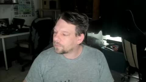 Snapshot of vandonh chatting on November 16, 2025, 4:12 pm vandonh online show from November 16, 2025, 4:12 pm