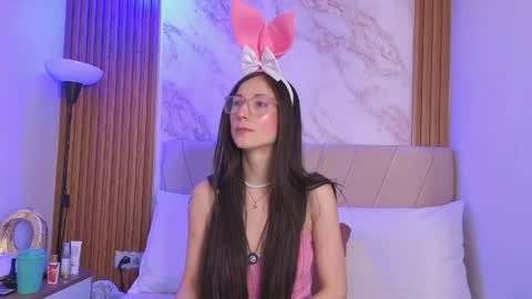 vane_coral online show from April 6, 2026, 11:00 am