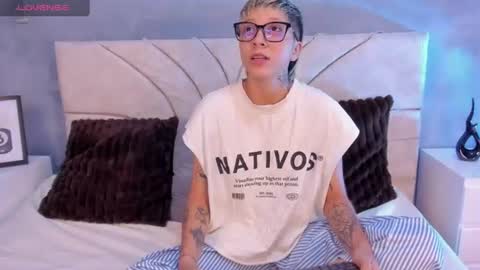 vane_grey online show from June 16, 2026, 7:27 pm
