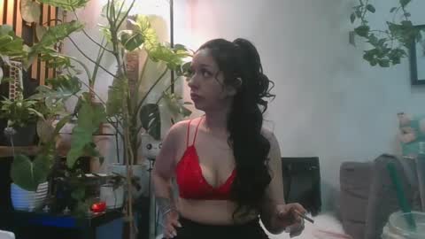 vanessa__foxx online show from February 12, 2025, 5:58 pm