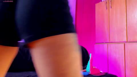 Vanessa online show from November 6, 2025, 4:19 pm