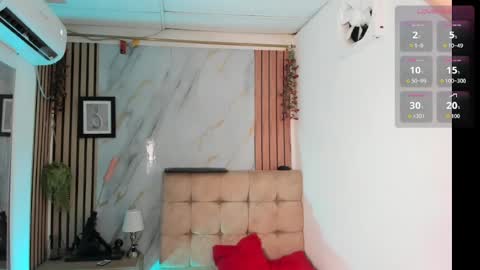 vanessa_jenner online show from June 2, 2026, 10:12 pm
