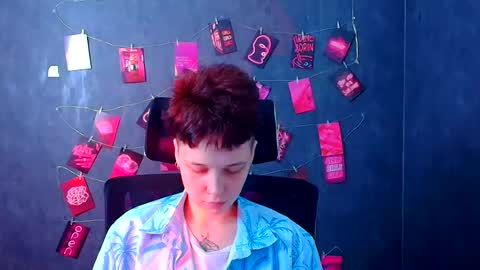 Vanessa online show from August 3, 2026, 5:06 am