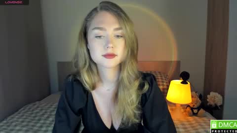 Snapshot of vanessa_maes chatting on March 5, 2025, 11:27 pm Vanessa Maes online show from March 5, 2025, 11:27 pm