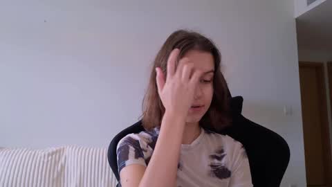 vanessa online show from December 3, 2024, 4:25 am