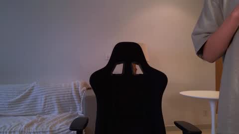 vanessa online show from December 20, 2024, 9:21 am