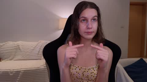 vanessa online show from January 7, 2025, 4:08 am