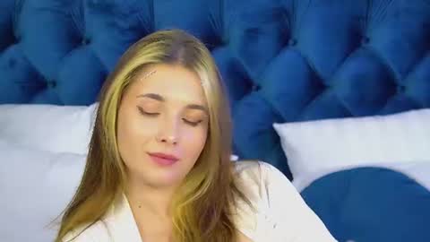 Vanessa online show from June 10, 2026, 6:34 am