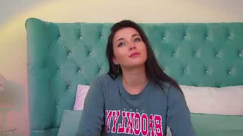 Vanessa online show from June 29, 2026, 6:08 pm