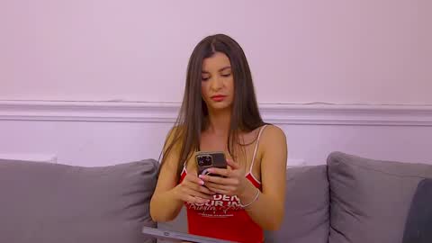 Vnessa online show from October 27, 2025, 5:00 am