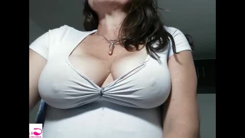 Vanesared2 online show from November 6, 2025, 1:50 am