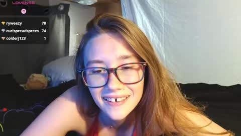 Vanessa Rose online show from October 7, 2025, 8:39 pm