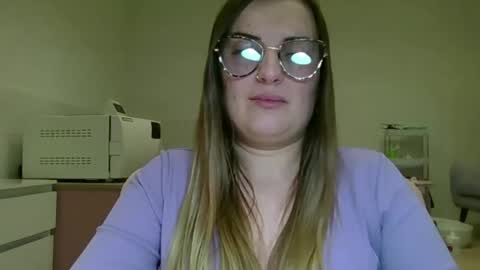 Vanessa online show from January 7, 2026, 7:16 pm