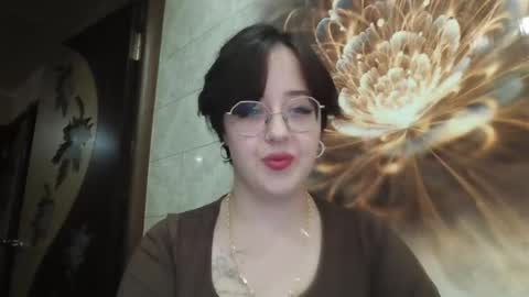 vanessashadow online show from September 22, 2025, 3:25 pm