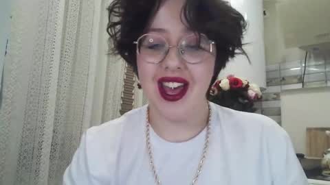 vanessashadow online show from October 29, 2025, 3:36 pm