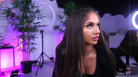 Vanessa Simon online show from January 20, 2025, 6:53 am