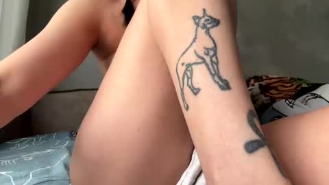 vanessatenderness online show from April 1, 2026, 9:10 am