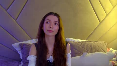 Snapshot of vanessavienne chatting on April 27, 2026, 4:38 pm VanessaVienne online show from April 27, 2026, 4:38 pm